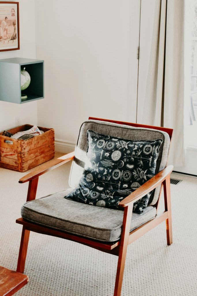 Modern Ergonomic Wooden Classic Chair - view 2