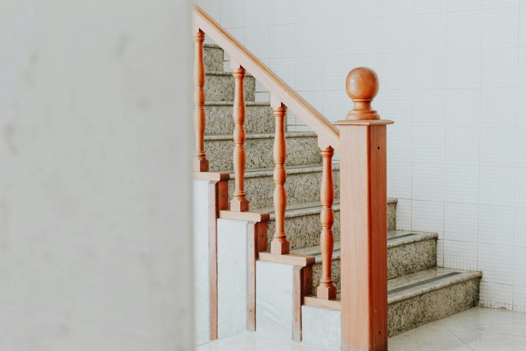 Stair Pillar — Square with Middle Bars