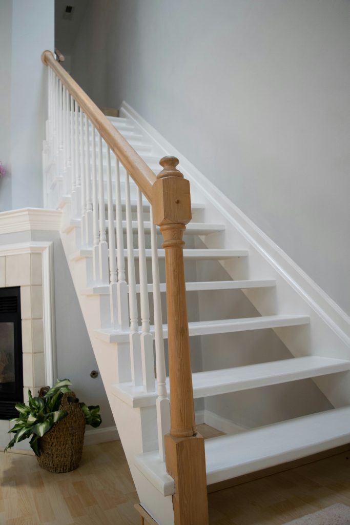 Stair Pillar — Square with Middle Bars