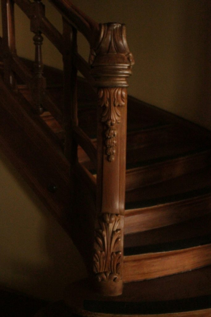 Stair Pillar — Square with Middle Bars