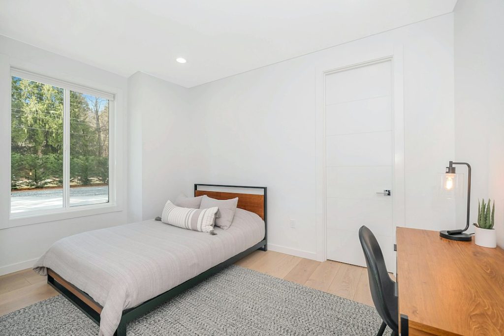 Modern Queen Size Wooden Modern Bed with Side Tables - view 2