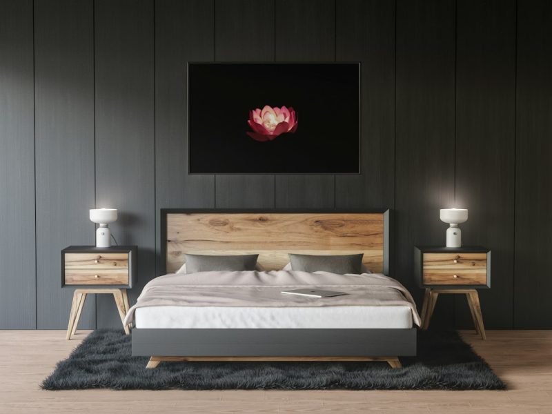 Handcarved Traditional Solid Wood Classic Bed Frame