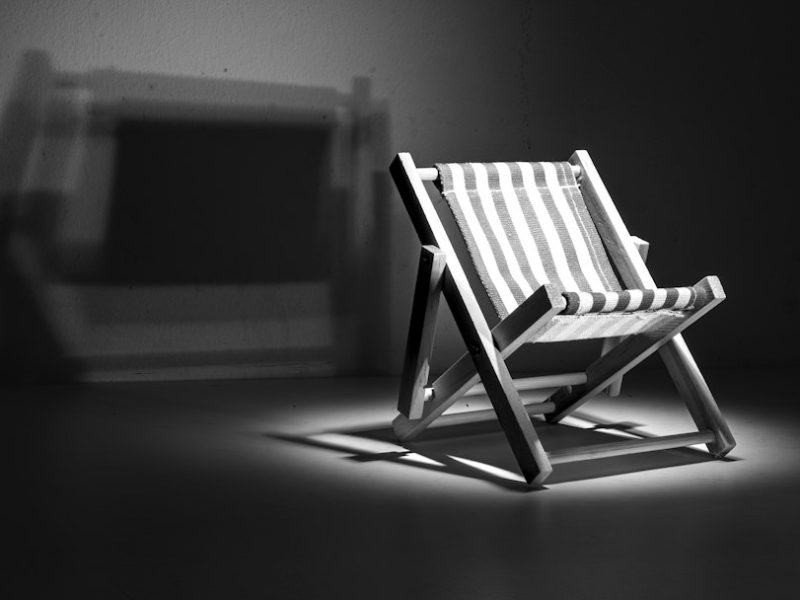 Luxury Polish Finished Classic Chair