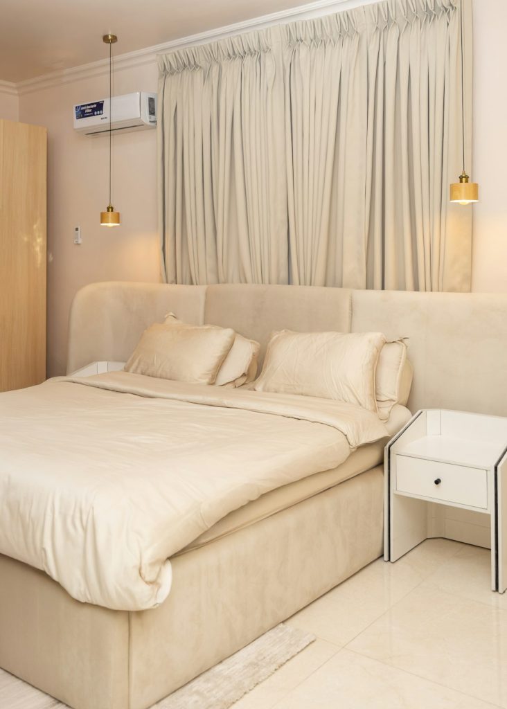 Luxury King Size Solid Sheesham Modern Bed